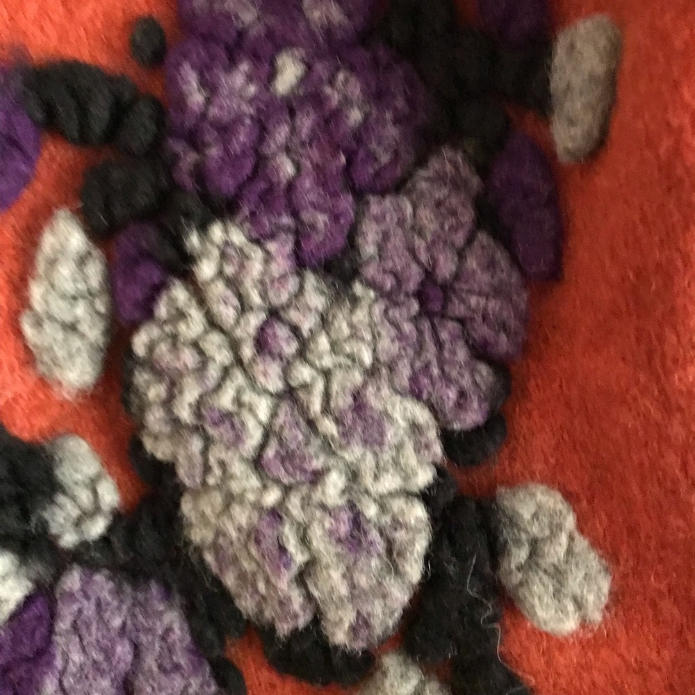 🍑Wool Cape. 50% off - Picture 4 of 4